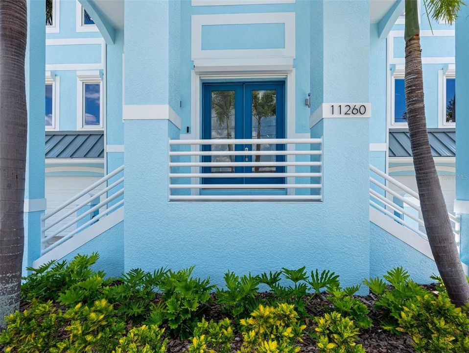 合同活跃: $3,550,000 (5 贝兹, 4 浴室, 4820 平方英尺)