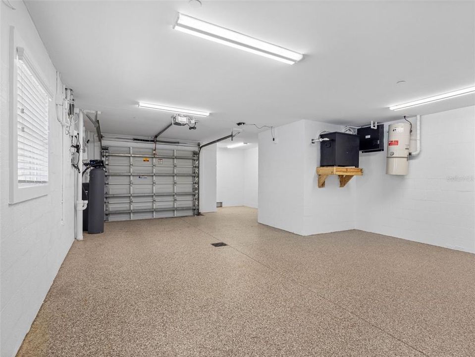 合同活跃: $3,550,000 (5 贝兹, 4 浴室, 4820 平方英尺)