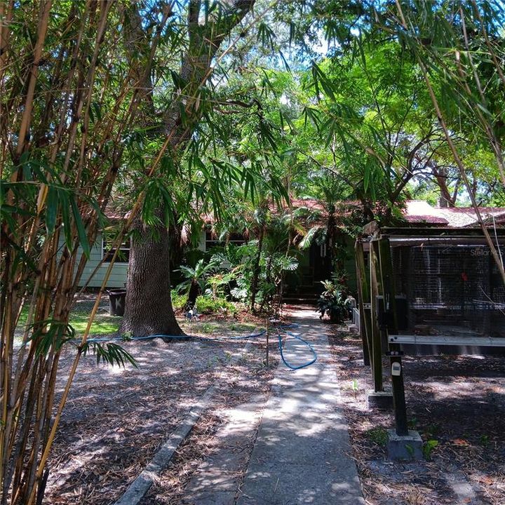 На продажу: $625,000 (2 спален, 1 ванн, 1550 Квадратных фут)