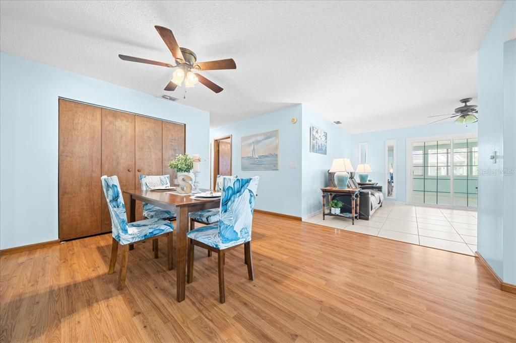 Active With Contract: $168,000 (2 beds, 2 baths, 1144 Square Feet)