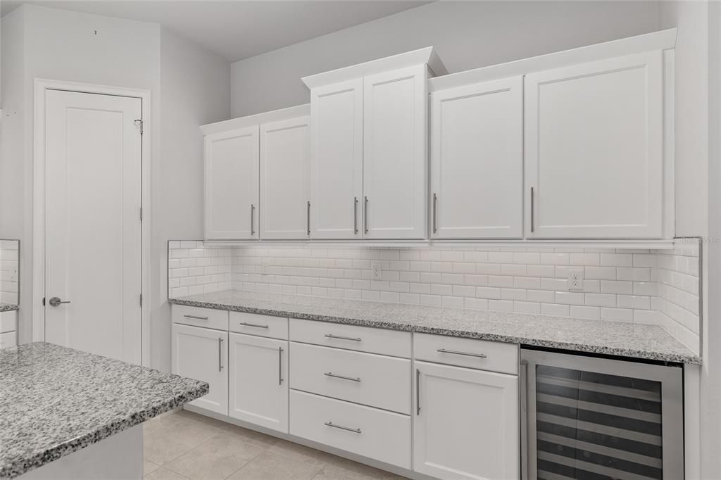 For Rent: $4,600 (4 beds, 3 baths, 2427 Square Feet)