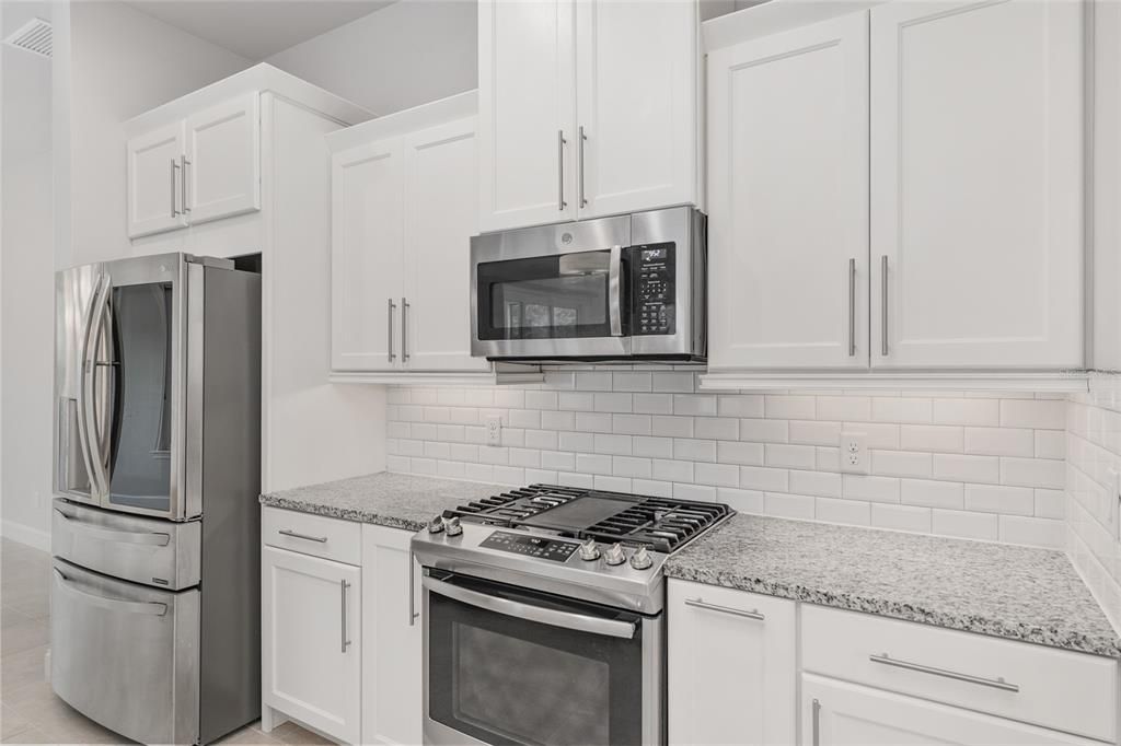 For Rent: $4,600 (4 beds, 3 baths, 2427 Square Feet)