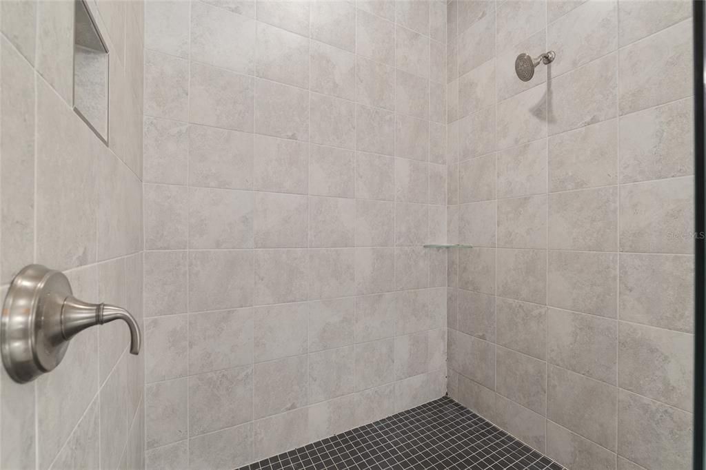 For Rent: $4,600 (4 beds, 3 baths, 2427 Square Feet)