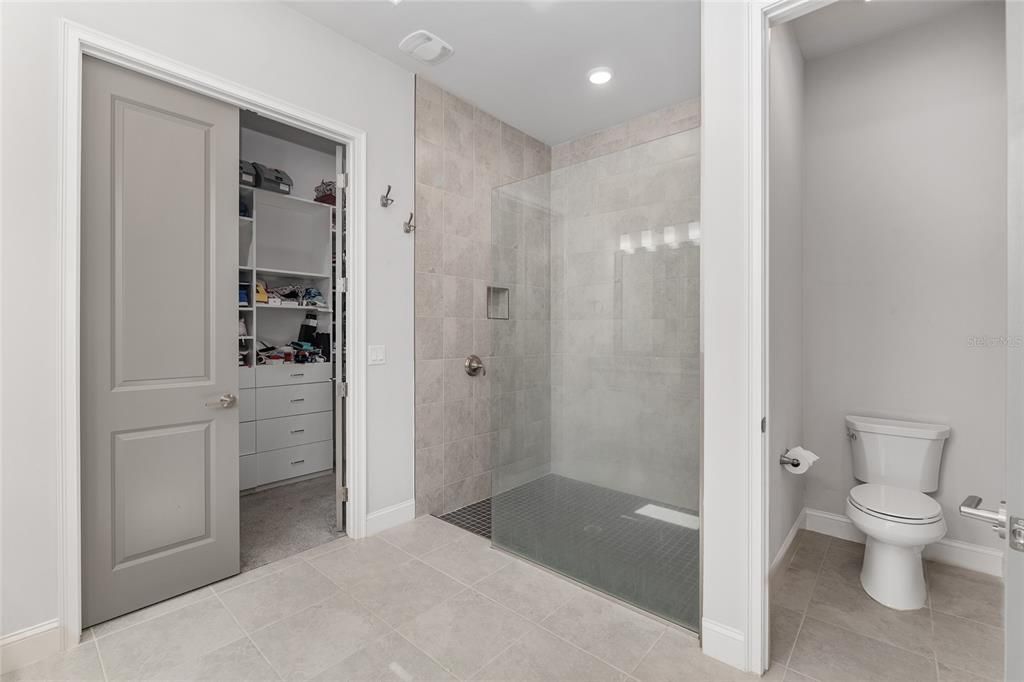 For Rent: $4,600 (4 beds, 3 baths, 2427 Square Feet)