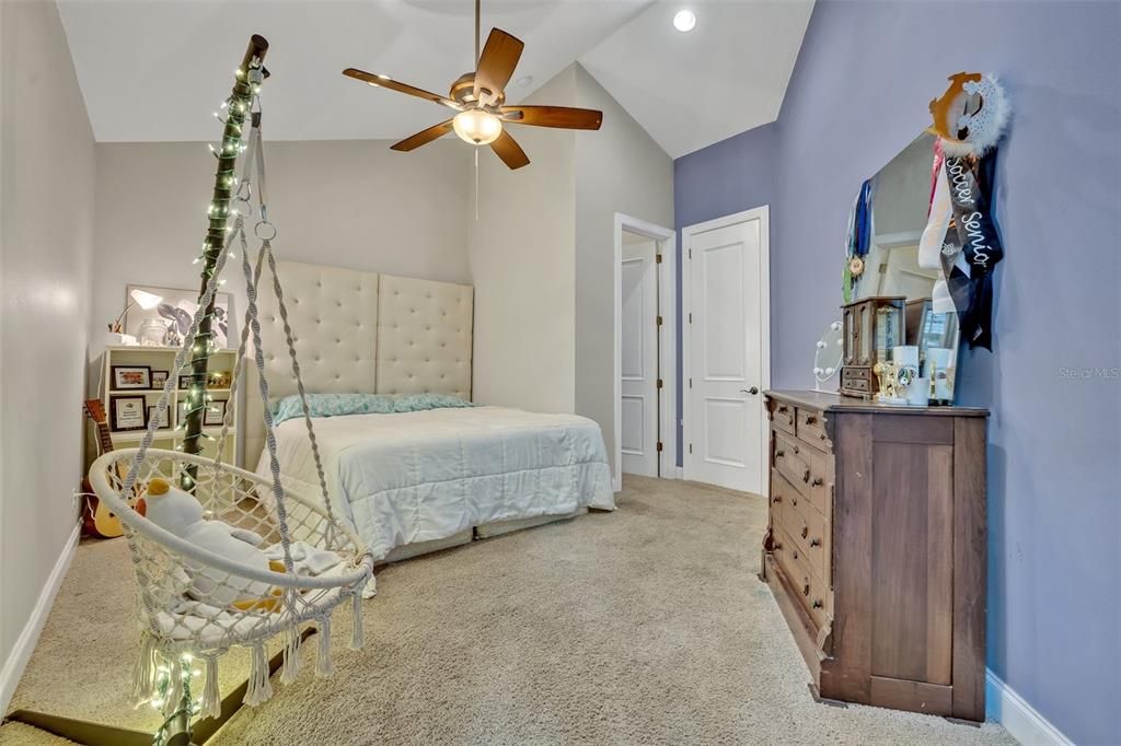 待售: $845,000 (5 贝兹, 4 浴室, 3543 平方英尺)