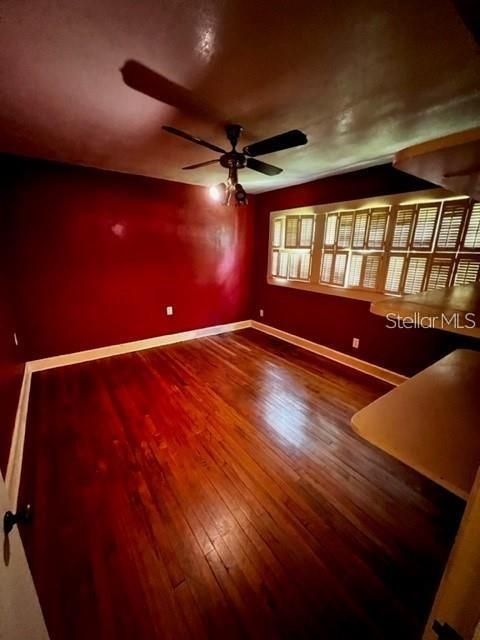 For Rent: $1,700 (3 beds, 2 baths, 2578 Square Feet)