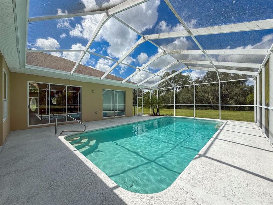 Active With Contract: $820,000 (3 beds, 2 baths, 2412 Square Feet)