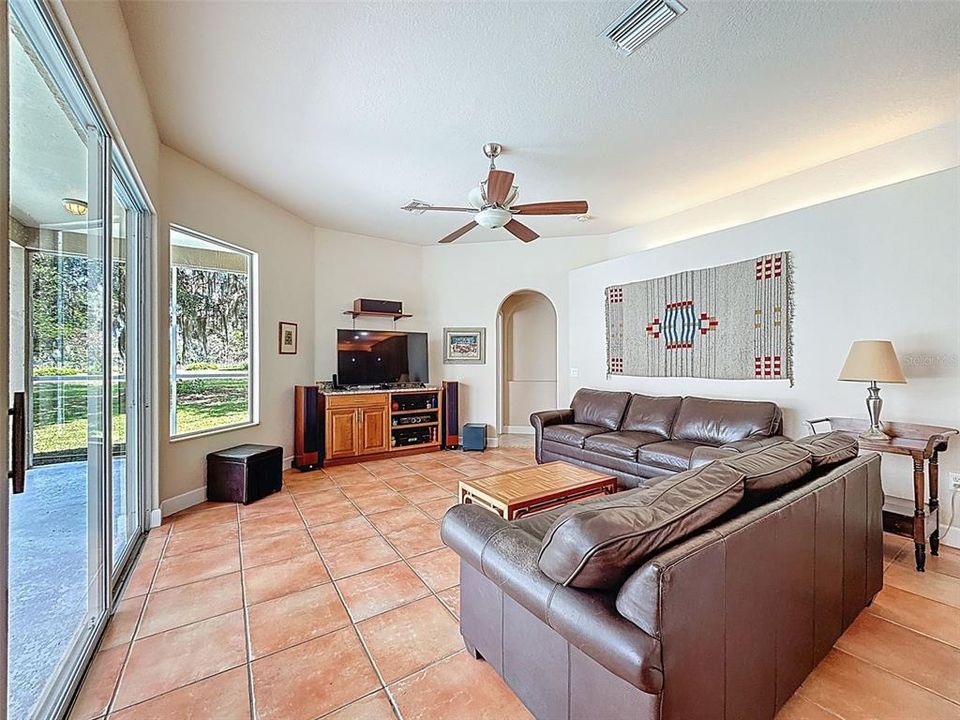 Active With Contract: $820,000 (3 beds, 2 baths, 2412 Square Feet)