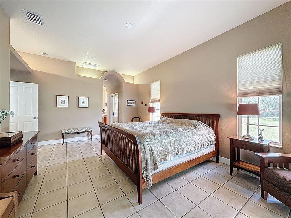 Active With Contract: $820,000 (3 beds, 2 baths, 2412 Square Feet)