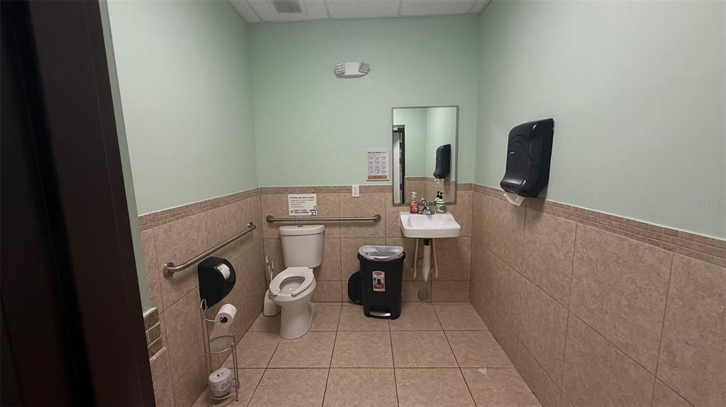 На продажу: $4,500,000 (0 спален, 0 ванн, 9353 Квадратных фут)