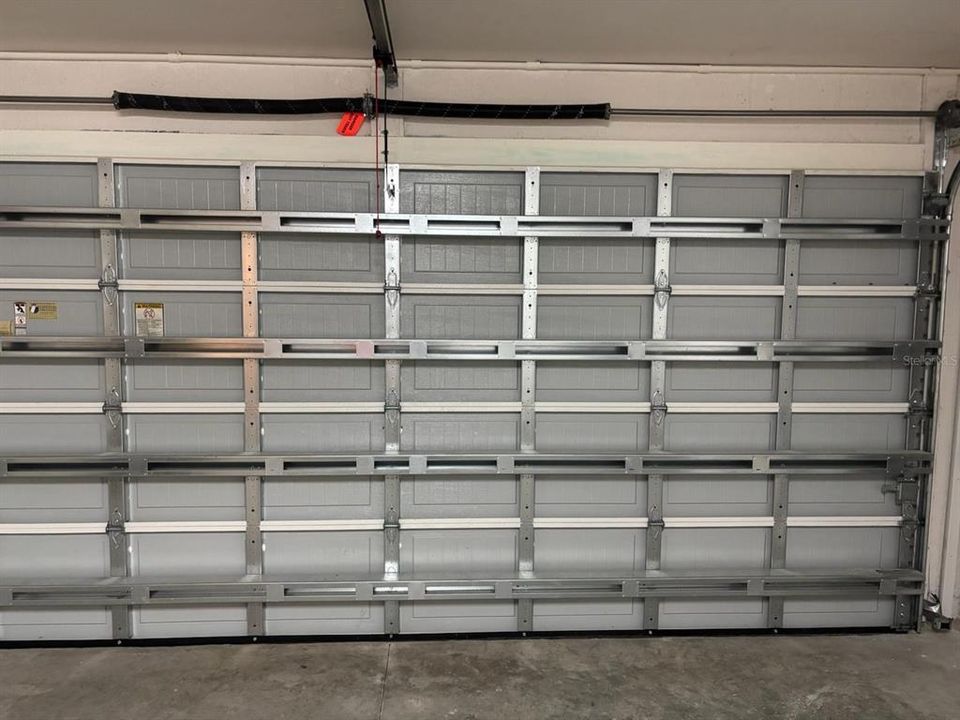 Под контрактом: $300,000 (3 спален, 2 ванн, 1461 Квадратных фут)