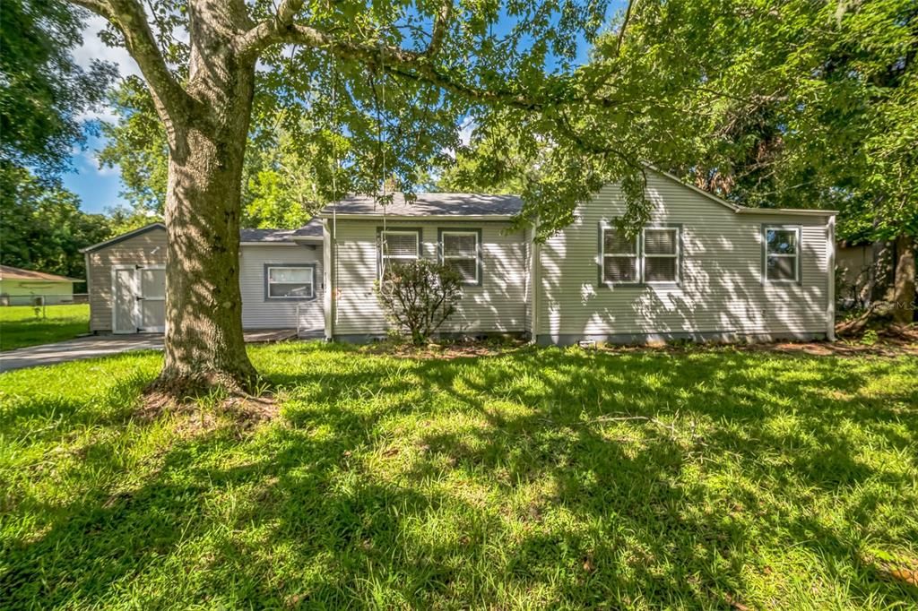 Под контрактом: $257,700 (3 спален, 2 ванн, 1612 Квадратных фут)