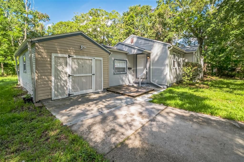 Под контрактом: $257,700 (3 спален, 2 ванн, 1612 Квадратных фут)