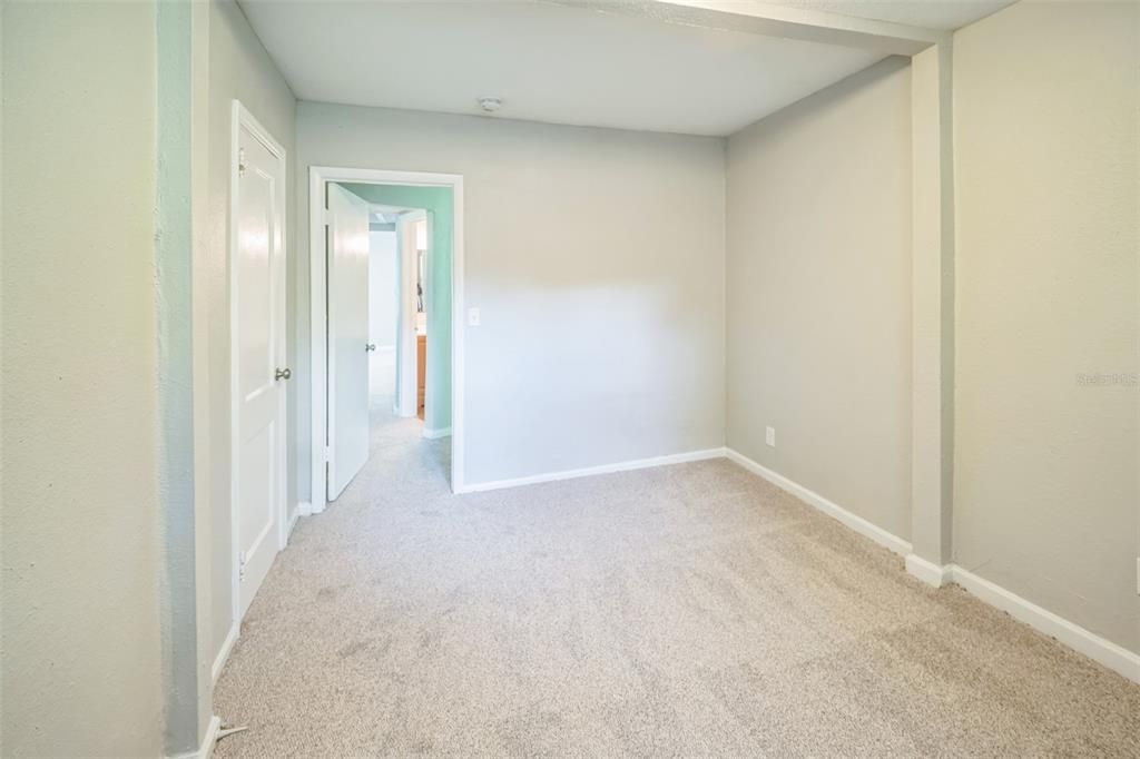 Под контрактом: $257,700 (3 спален, 2 ванн, 1612 Квадратных фут)