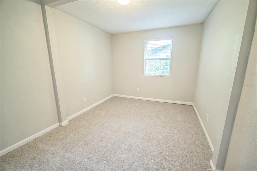 Под контрактом: $257,700 (3 спален, 2 ванн, 1612 Квадратных фут)