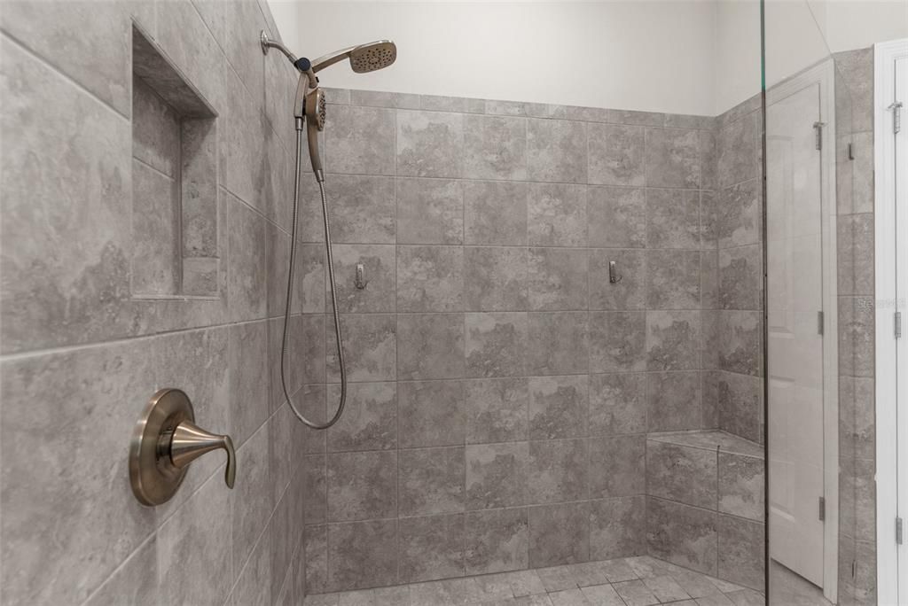 Active With Contract: $450,000 (4 beds, 3 baths, 2052 Square Feet)