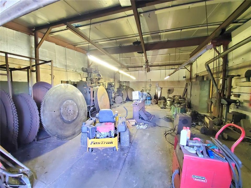 待售: $350,000 (0 贝兹, 0 浴室, 3832 平方英尺)