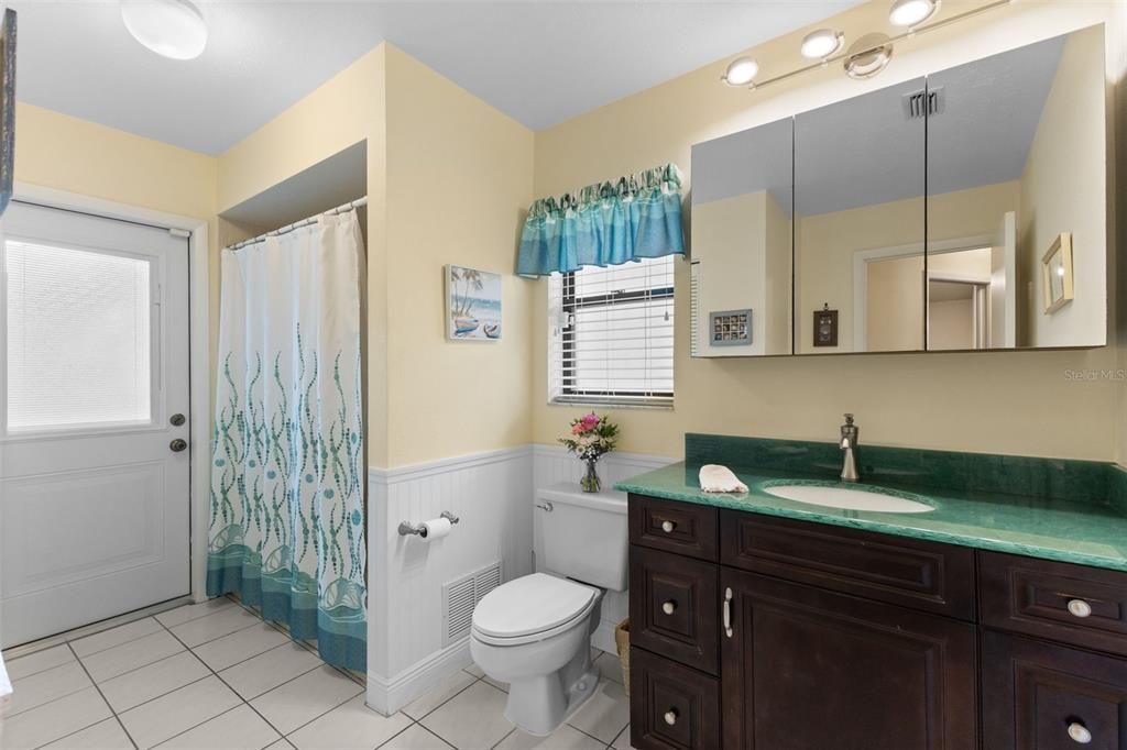 For Sale: $415,000 (3 beds, 2 baths, 1590 Square Feet)