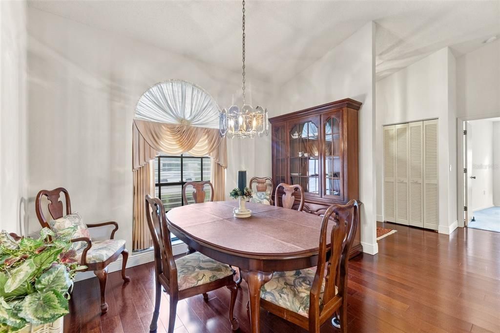 For Sale: $415,000 (3 beds, 2 baths, 1590 Square Feet)