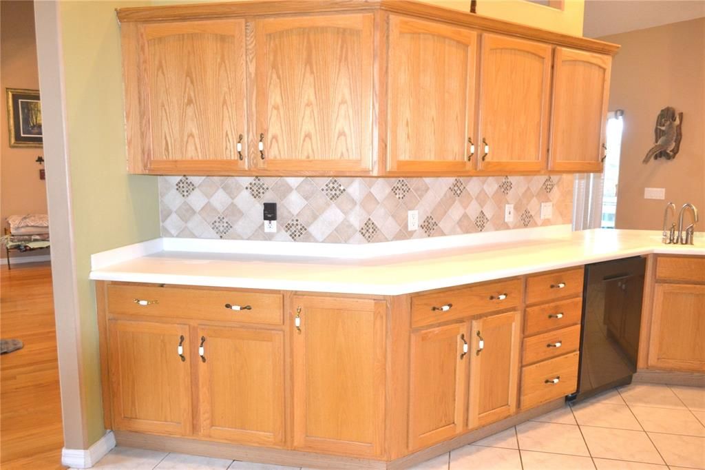 For Sale: $797,000 (3 beds, 2 baths, 1832 Square Feet)