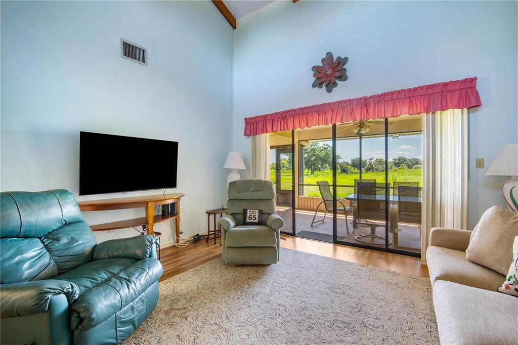 En Renta: $1,769 (3 camas, 2 baños, 1228 Pies cuadrados)