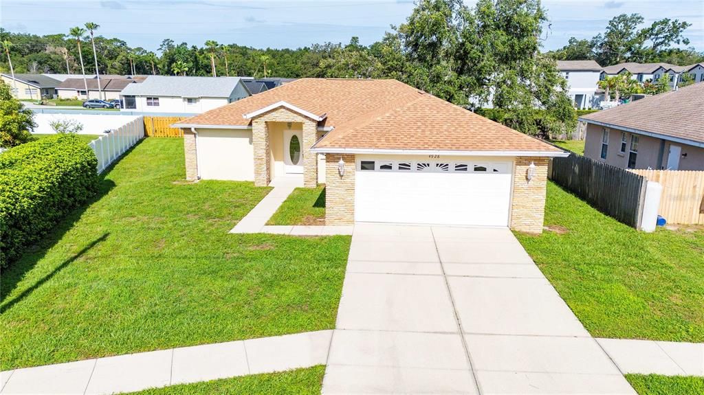 Vendido Recientemente: $319,000 (3 camas, 2 baños, 1332 Pies cuadrados)