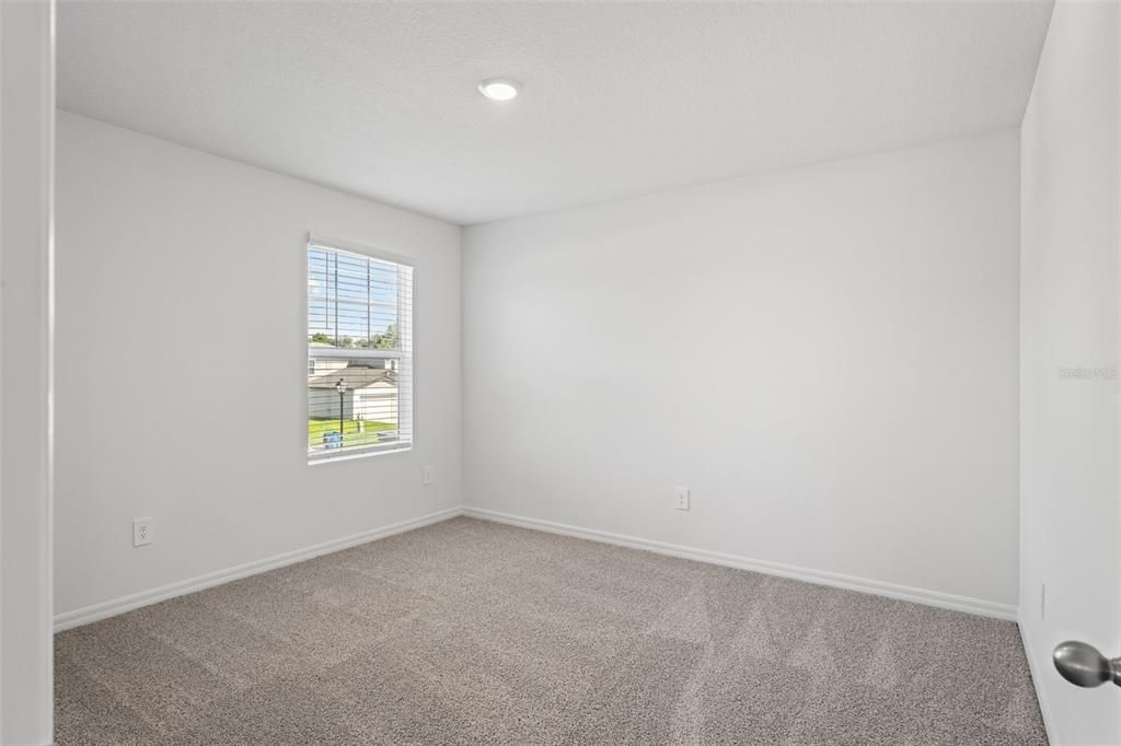 На продажу: $315,000 (4 спален, 2 ванн, 2168 Квадратных фут)