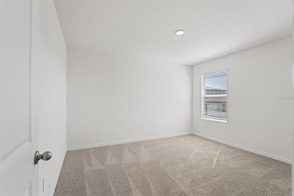 На продажу: $315,000 (4 спален, 2 ванн, 2168 Квадратных фут)