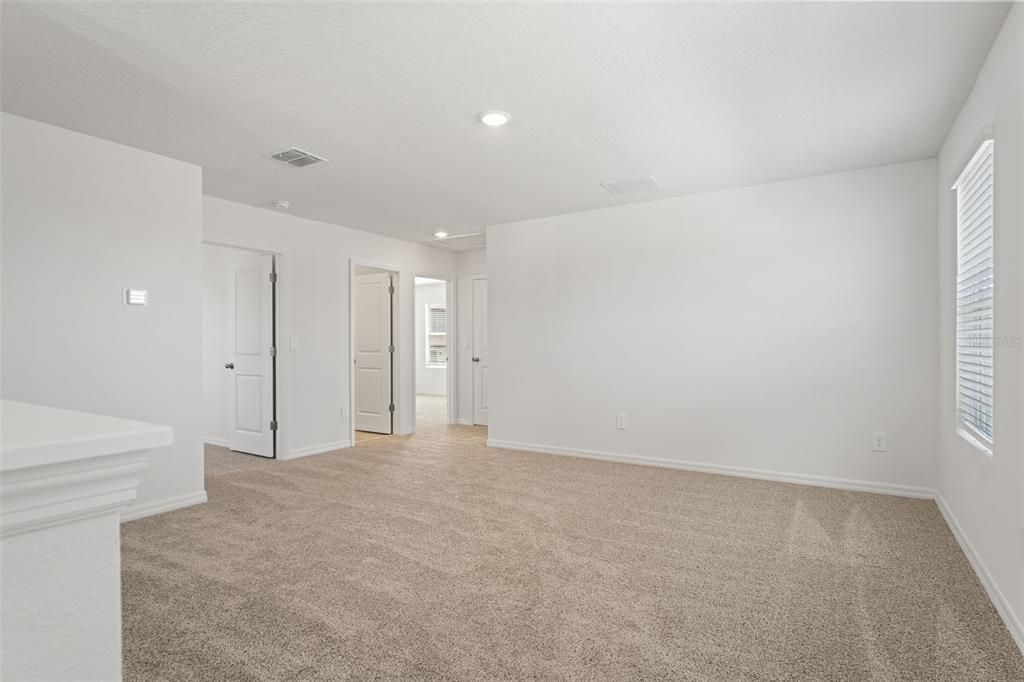 На продажу: $315,000 (4 спален, 2 ванн, 2168 Квадратных фут)