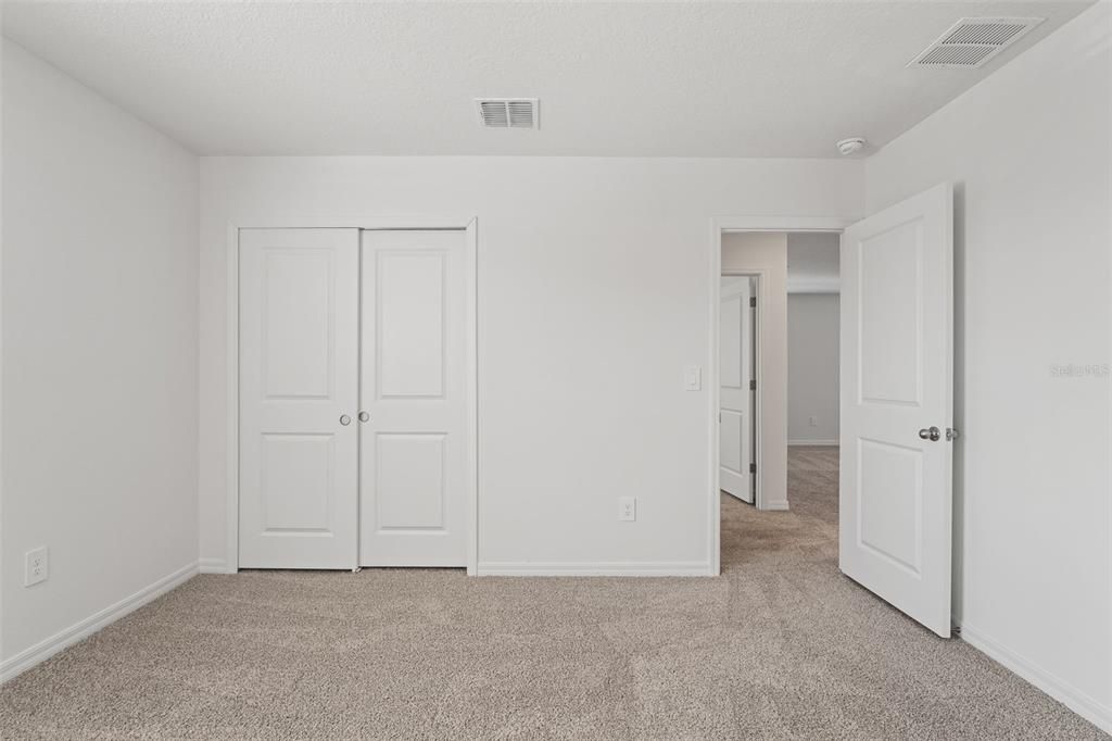 На продажу: $315,000 (4 спален, 2 ванн, 2168 Квадратных фут)