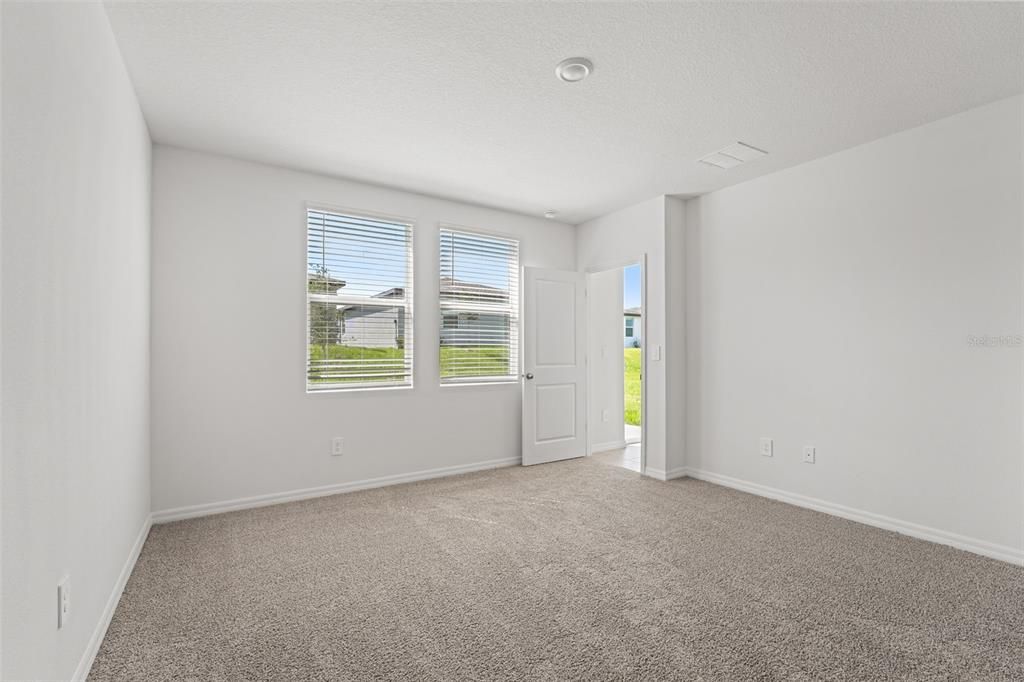 На продажу: $315,000 (4 спален, 2 ванн, 2168 Квадратных фут)