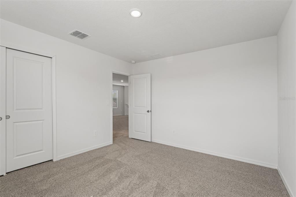 На продажу: $315,000 (4 спален, 2 ванн, 2168 Квадратных фут)