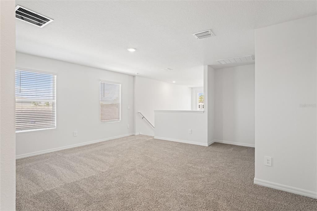 На продажу: $315,000 (4 спален, 2 ванн, 2168 Квадратных фут)