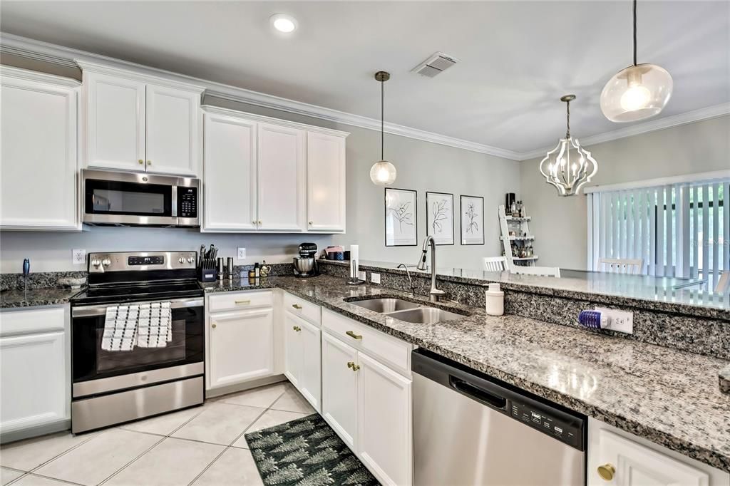 En Venta: $374,900 (3 camas, 2 baños, 1801 Pies cuadrados)