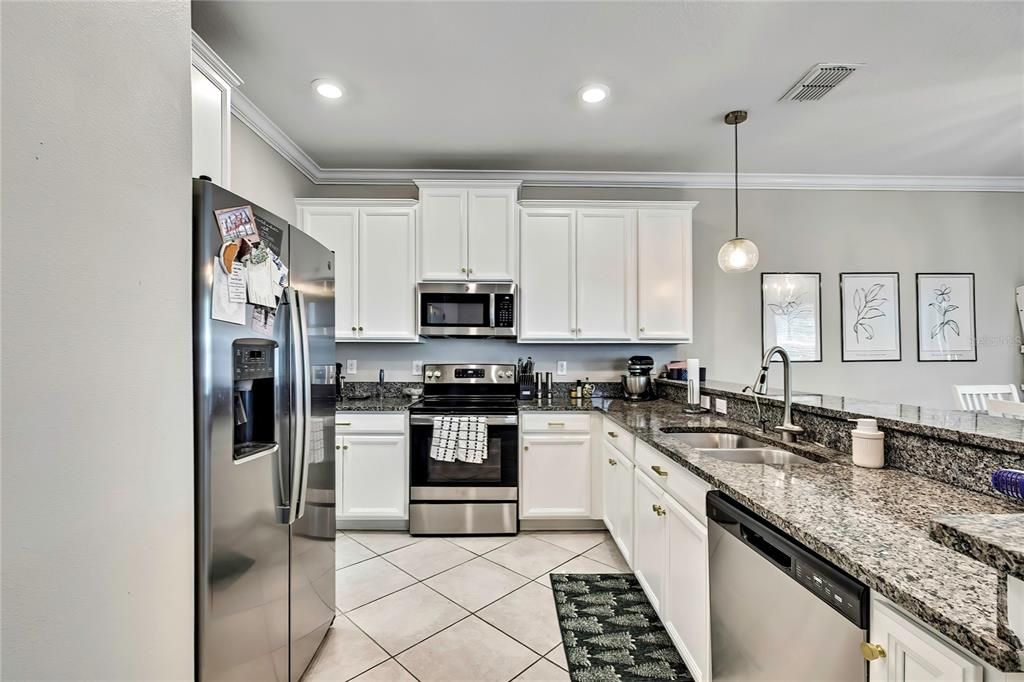 En Venta: $374,900 (3 camas, 2 baños, 1801 Pies cuadrados)