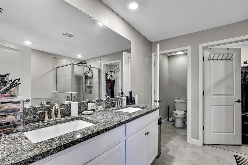 En Venta: $374,900 (3 camas, 2 baños, 1801 Pies cuadrados)