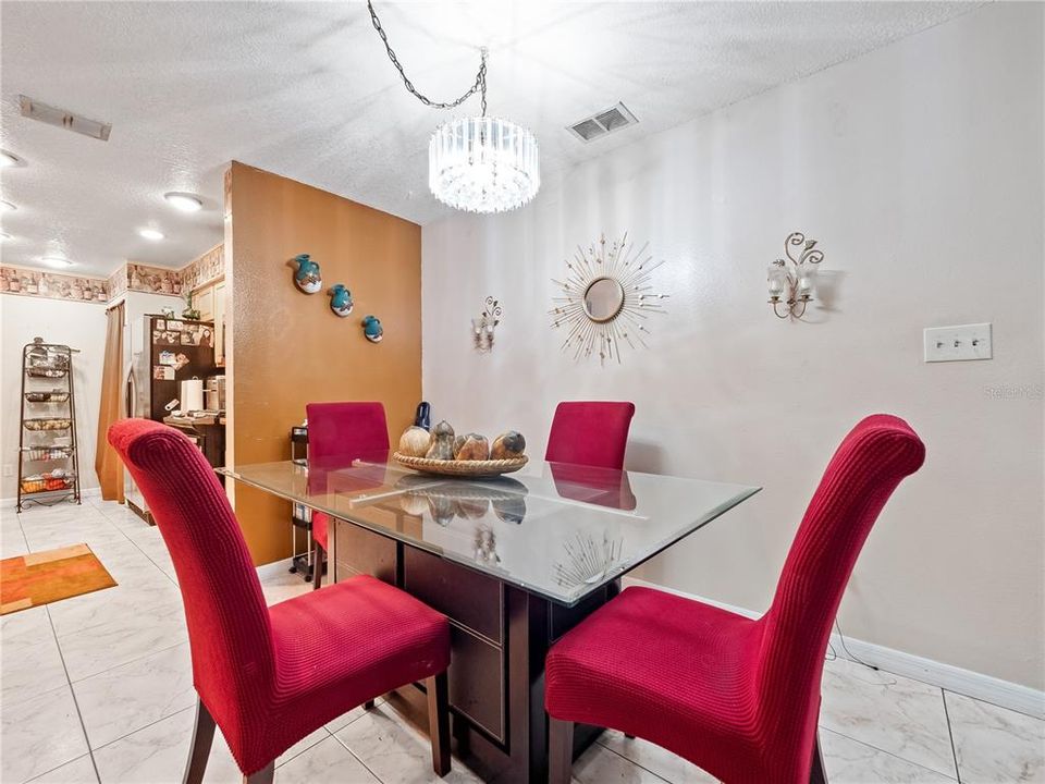 待售: $595,990 (3 贝兹, 2 浴室, 1629 平方英尺)