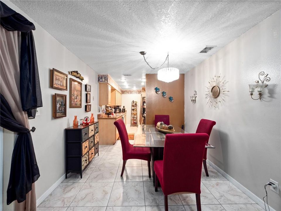 待售: $595,990 (3 贝兹, 2 浴室, 1629 平方英尺)