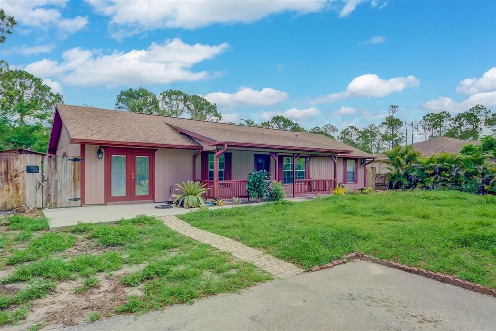 Vendido Recientemente: $438,000 (4 camas, 2 baños, 1690 Pies cuadrados)