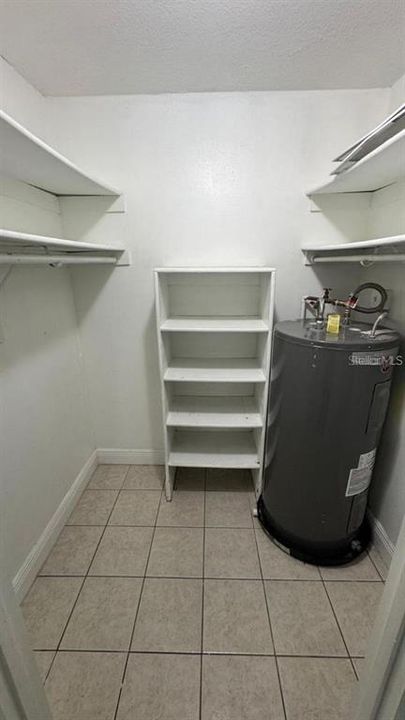 出租: $1,197 (1 贝兹, 1 浴室, 750 平方英尺)