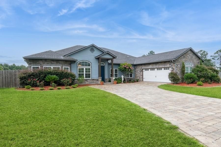 Recently Sold: $749,900 (5 beds, 3 baths, 3420 Square Feet)