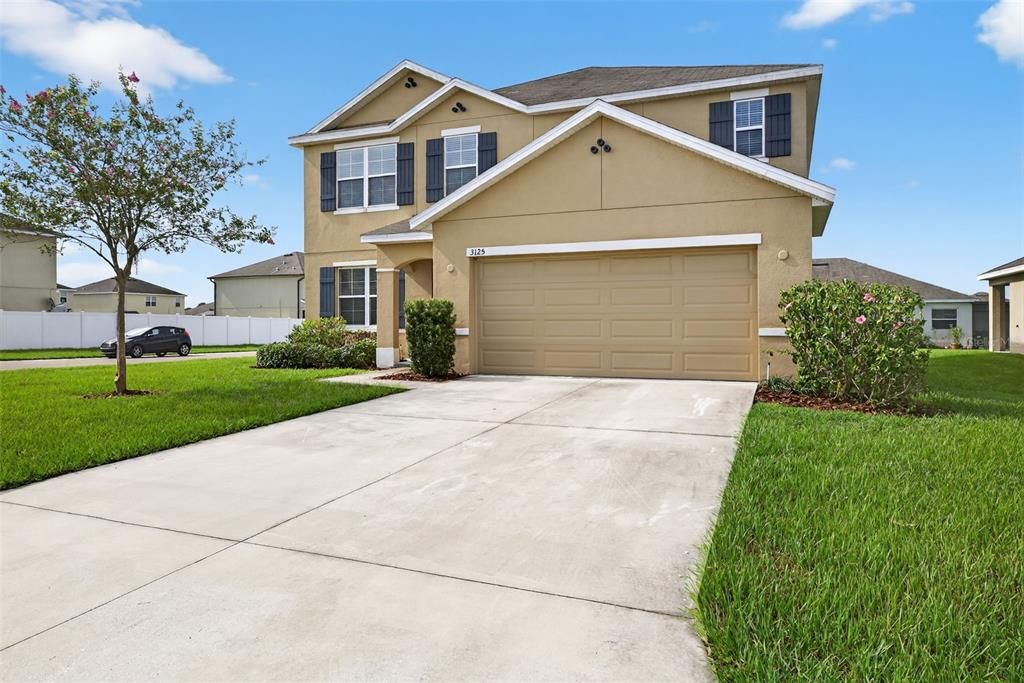 Active With Contract: $375,000 (5 beds, 2 baths, 2905 Square Feet)