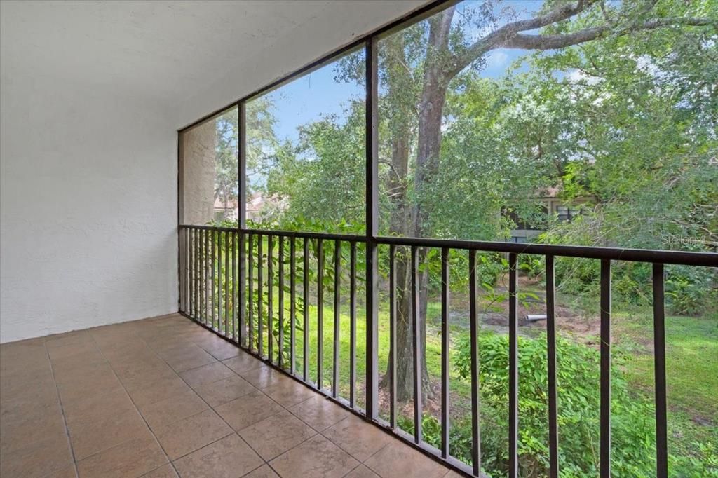 Под контрактом: $150,000 (1 спален, 1 ванн, 975 Квадратных фут)