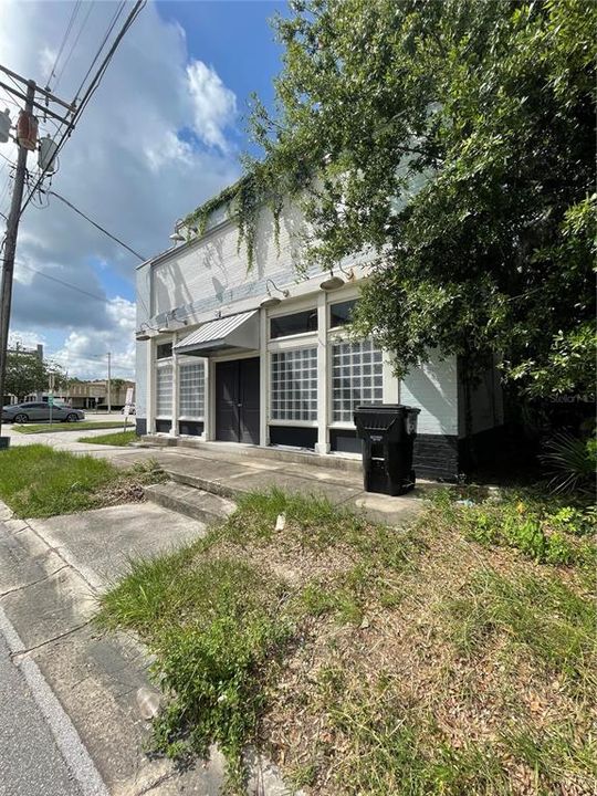 For Sale: $375,000 (0 beds, 0 baths, 3216 Square Feet)