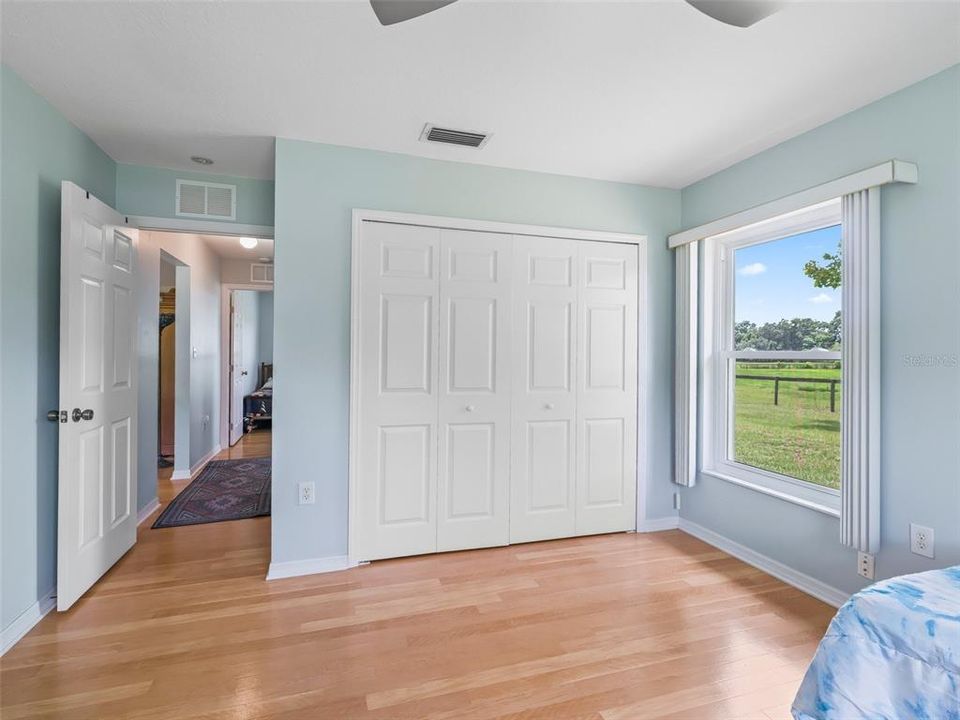 For Sale: $820,000 (3 beds, 2 baths, 2487 Square Feet)