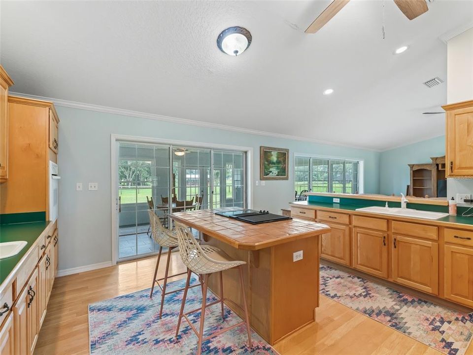 For Sale: $820,000 (3 beds, 2 baths, 2487 Square Feet)