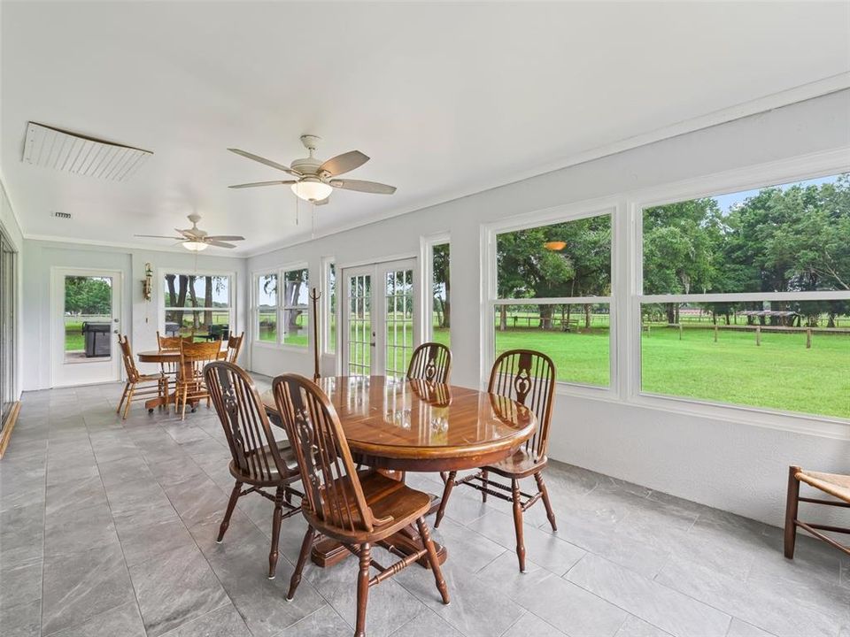 For Sale: $820,000 (3 beds, 2 baths, 2487 Square Feet)