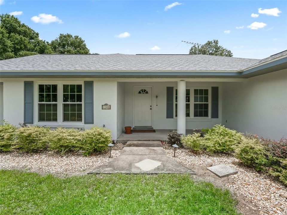 For Sale: $820,000 (3 beds, 2 baths, 2487 Square Feet)