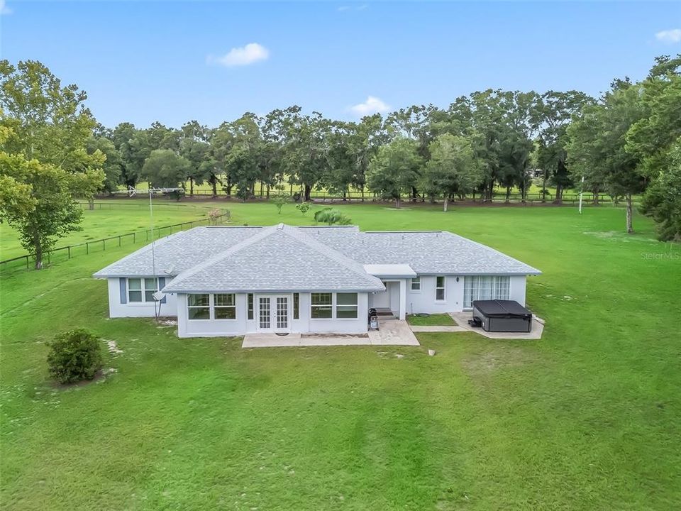 For Sale: $820,000 (3 beds, 2 baths, 2487 Square Feet)