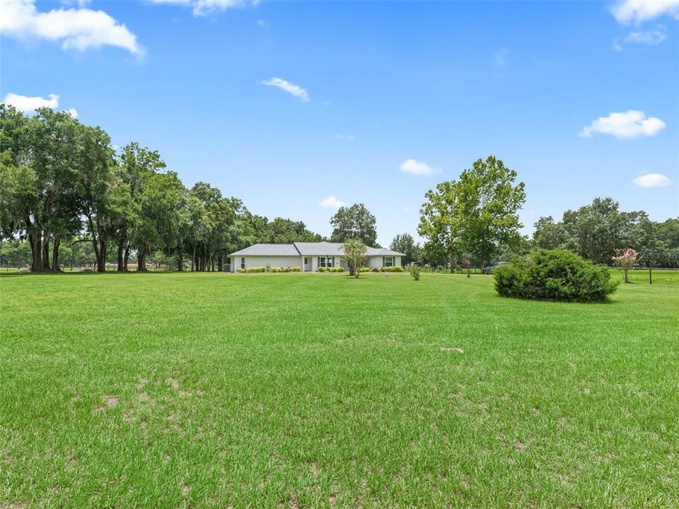 For Sale: $820,000 (3 beds, 2 baths, 2487 Square Feet)